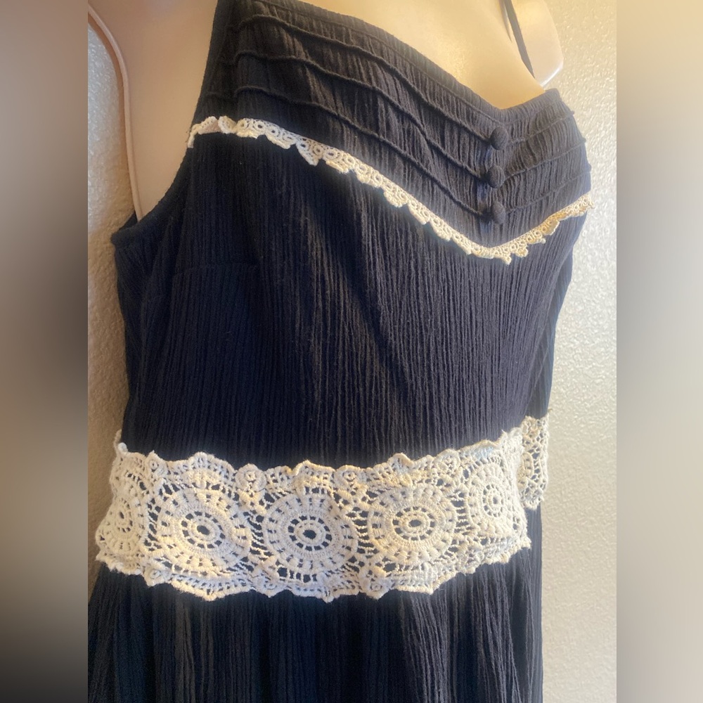 Hot Topic black crochet dress - Picture 3 of 9